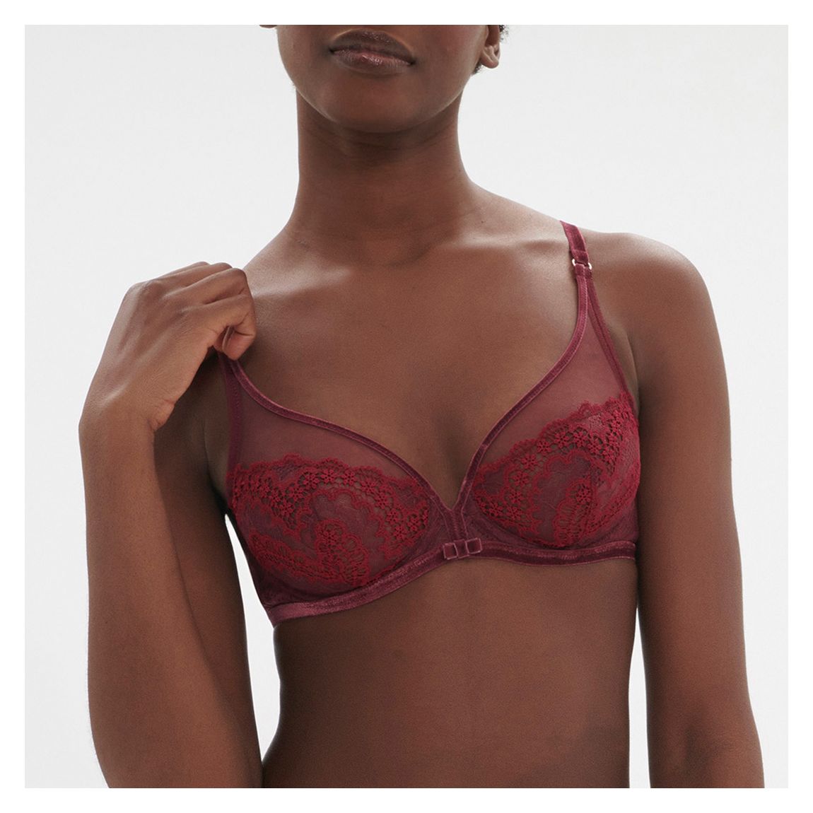 Scenario Bra Spinel Red main product photo