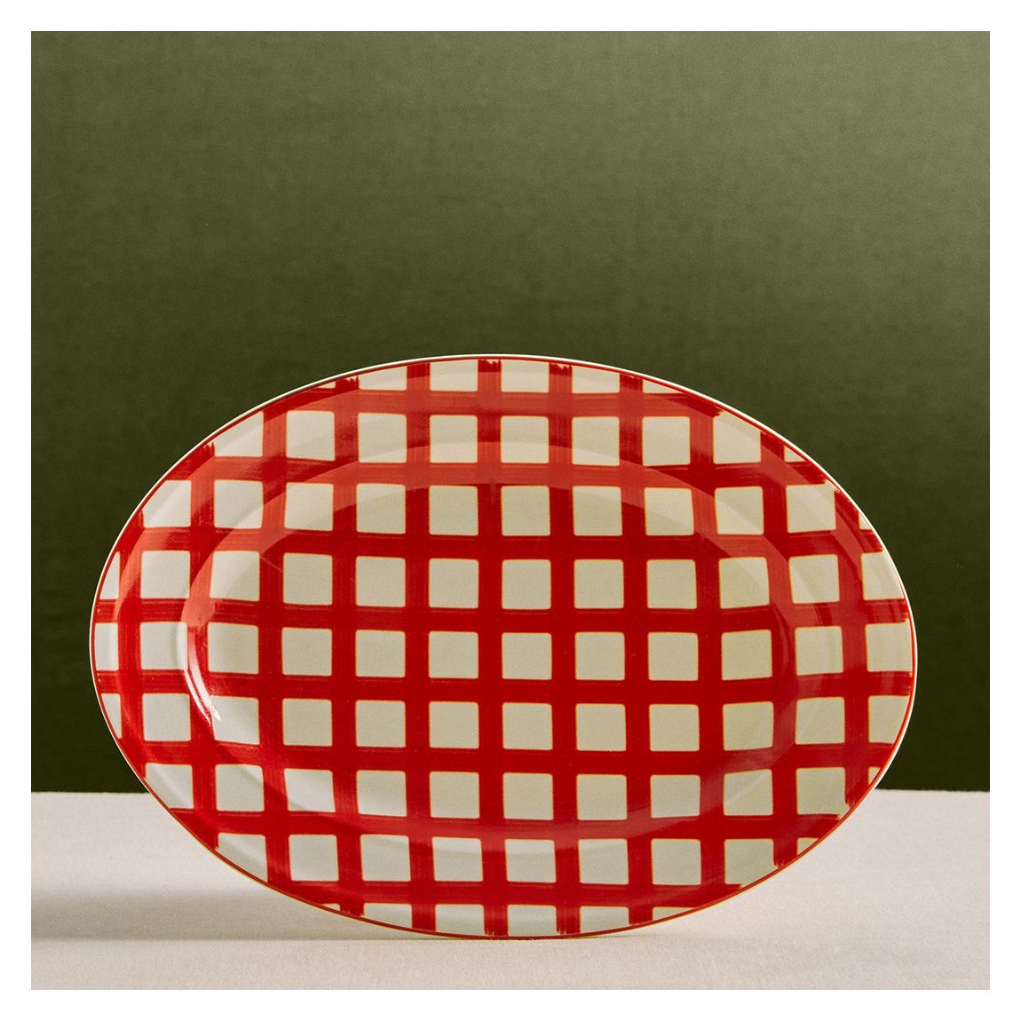 Ruby Gingham Pattern Tray main product photo