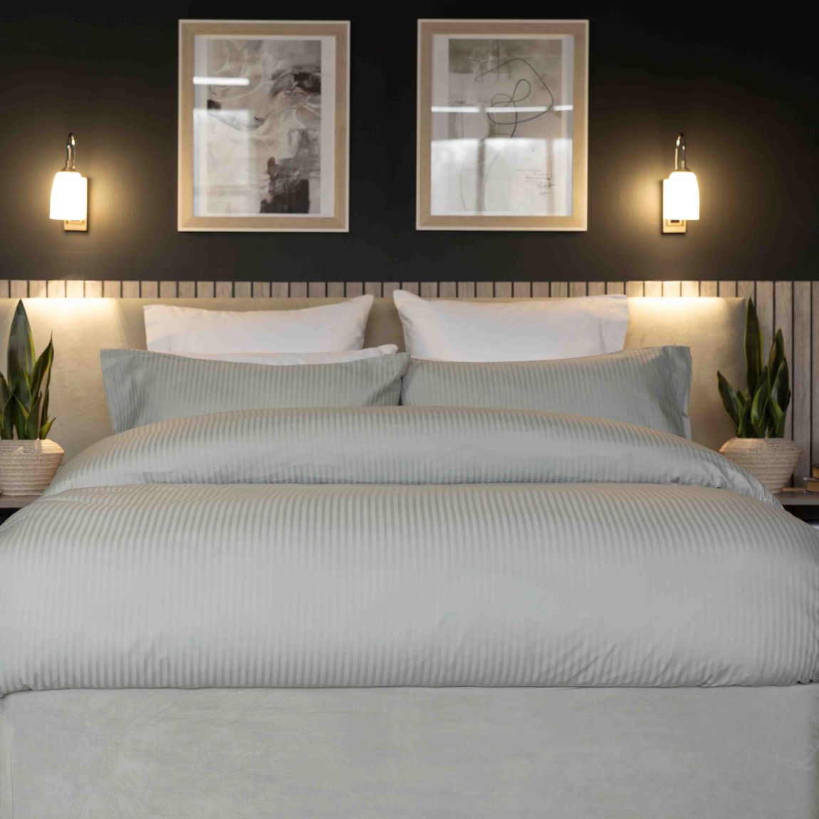 Belledorm Hotel Suite Soho Duvet Set, Superking Platinum main product photo