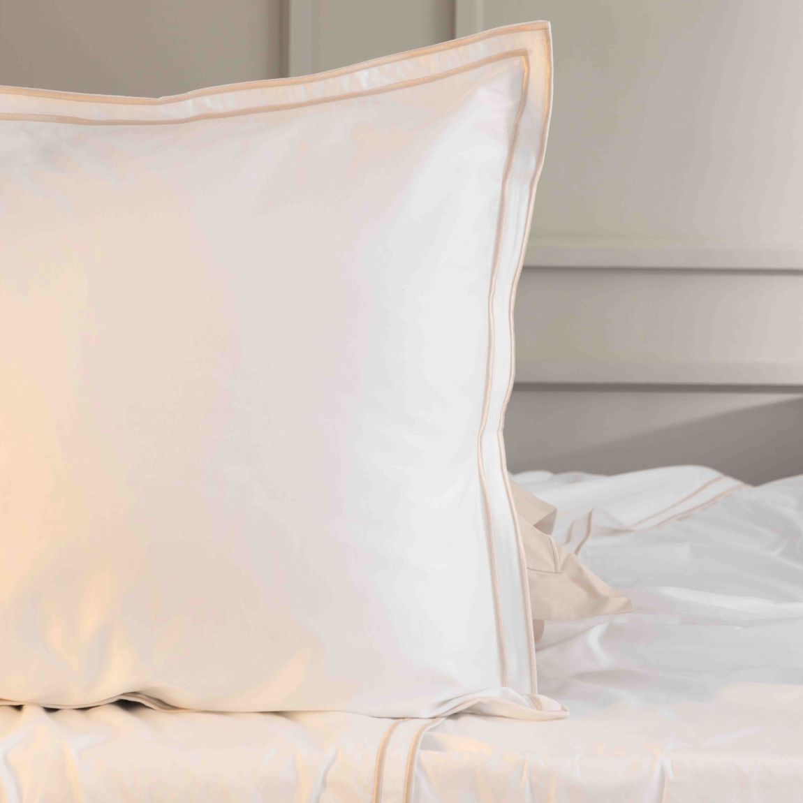 Belledorm Egyptian Cotton Savoy Oxford Pillowcase, Standard Oyster main product photo