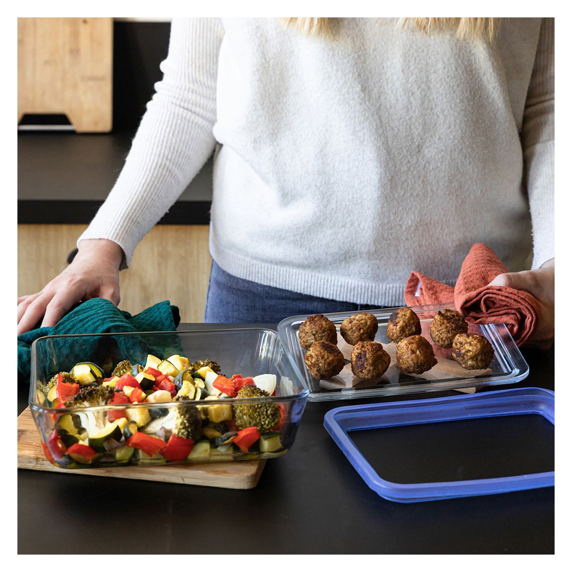 Set of 3 Zero Plastic Glass Storage Boxes with Rectangular Glass Lid 0.8L main product photo