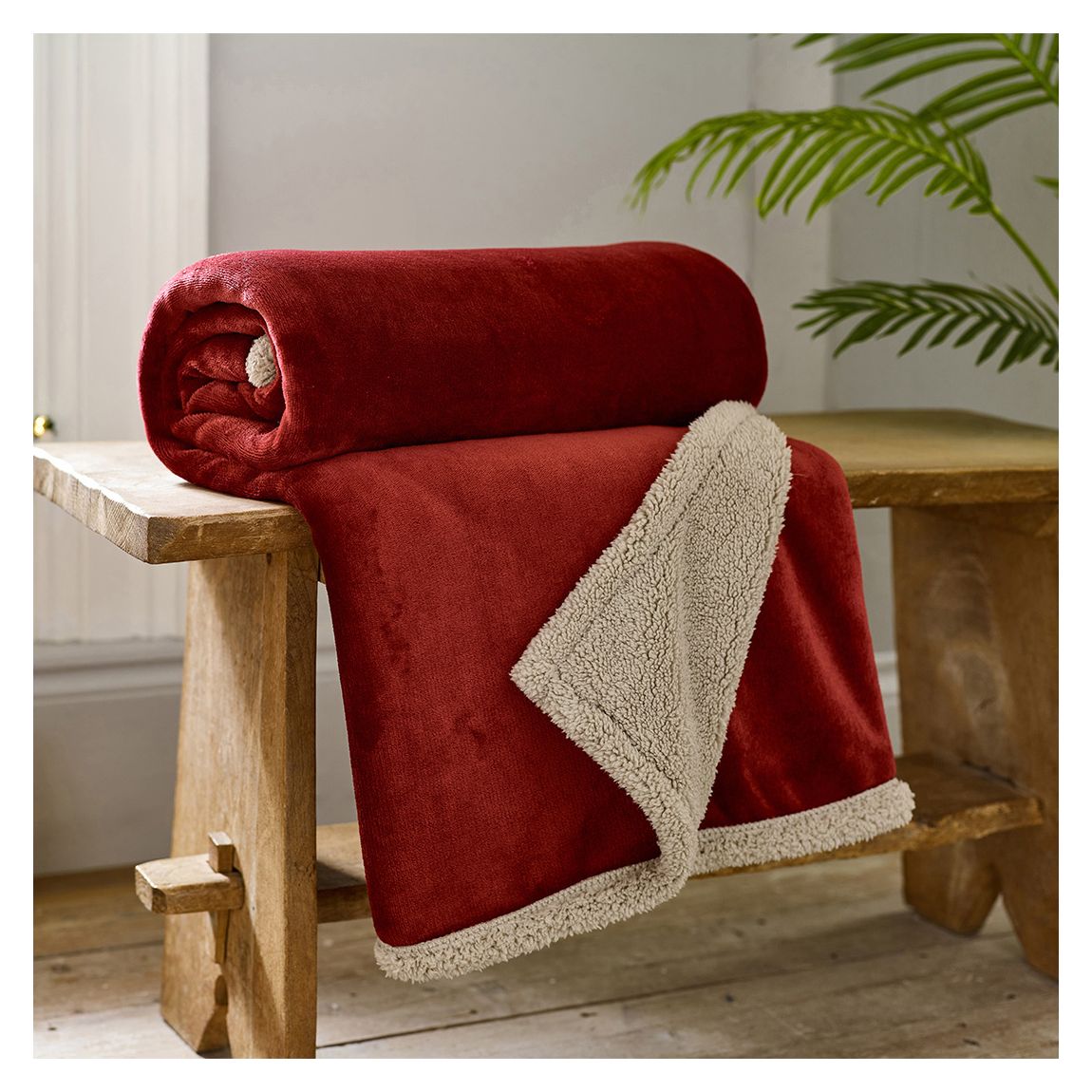 Hazelwood 130x170cm Throw, Wine main product photo