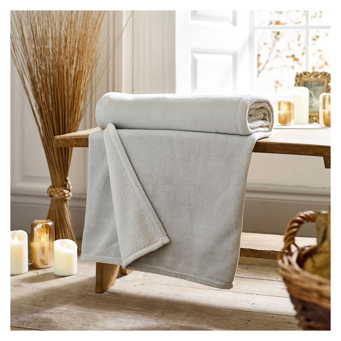 Snuggle Touch 140x180cm Blanket, Light Grey main product photo