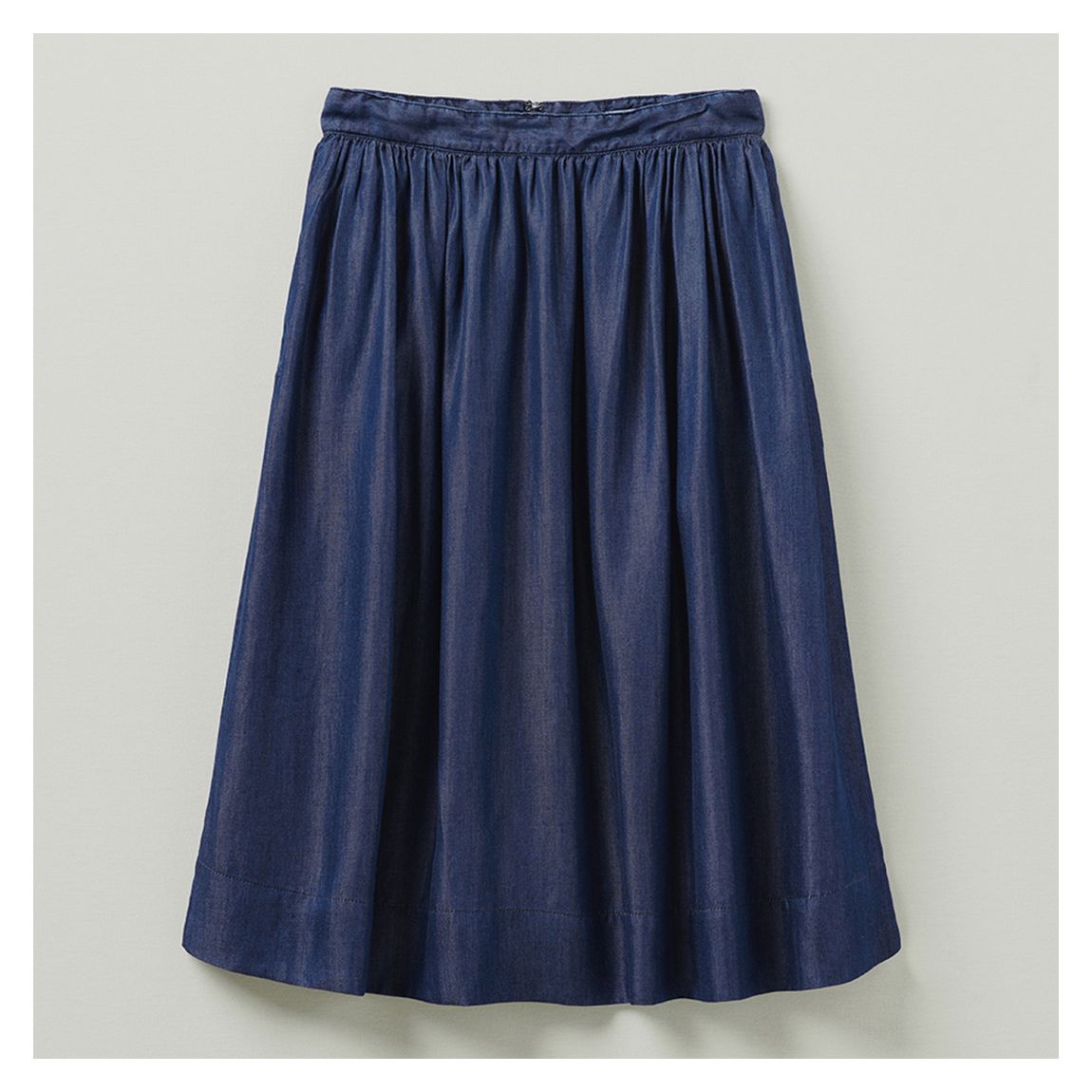 POCKET CHAMBRAY SKIRT main product photo