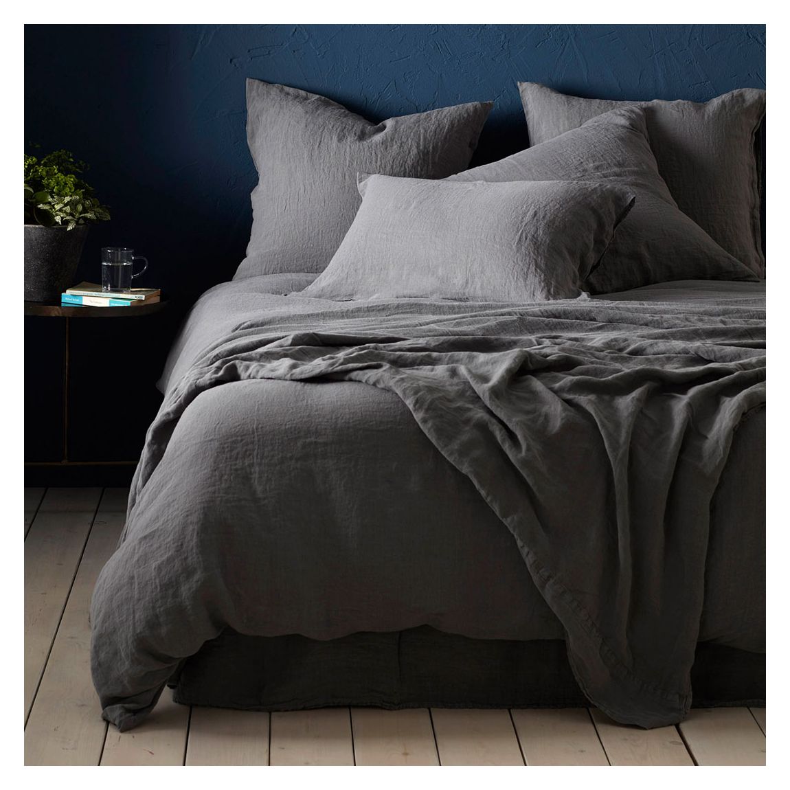 Charcoal 100% Linen Duvet Cover, Super King, Grey main product photo