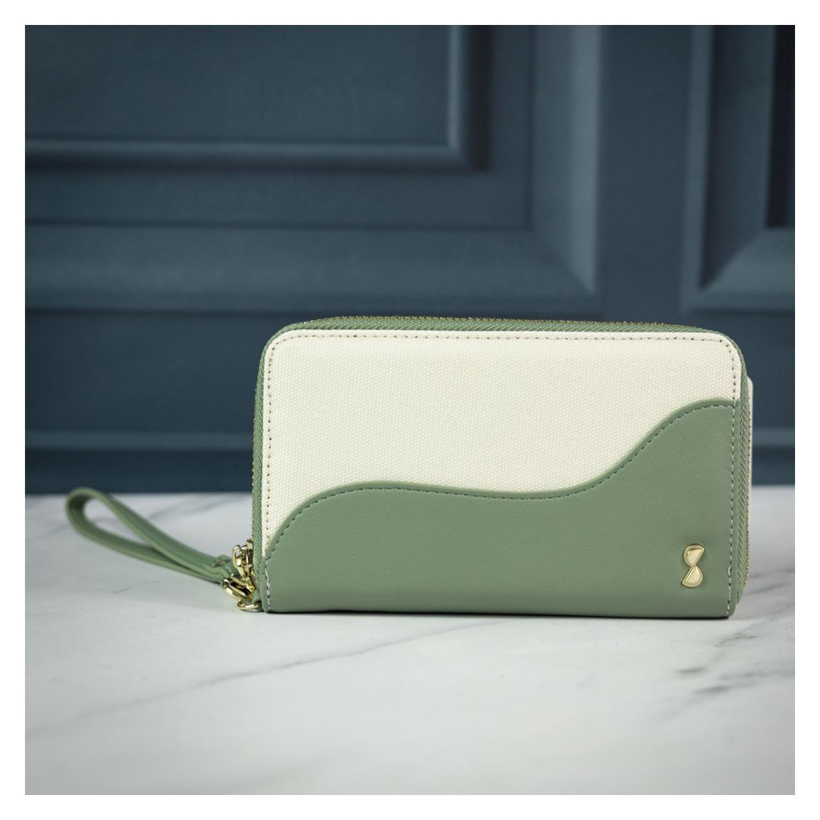 Green Seafoam Purse main product photo