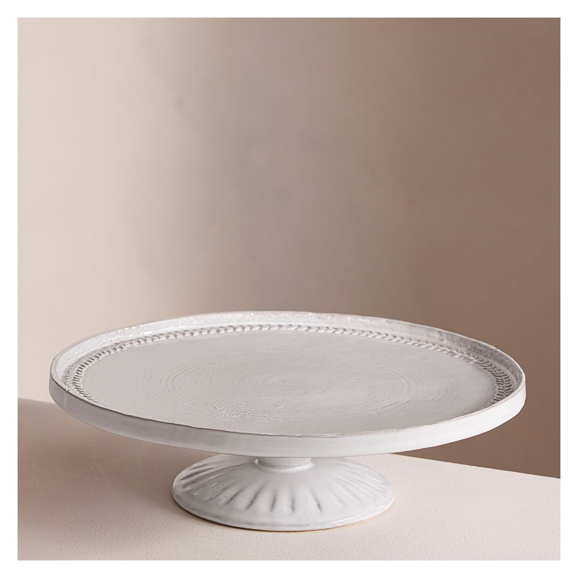 Hillcrest Cake Stand main product photo