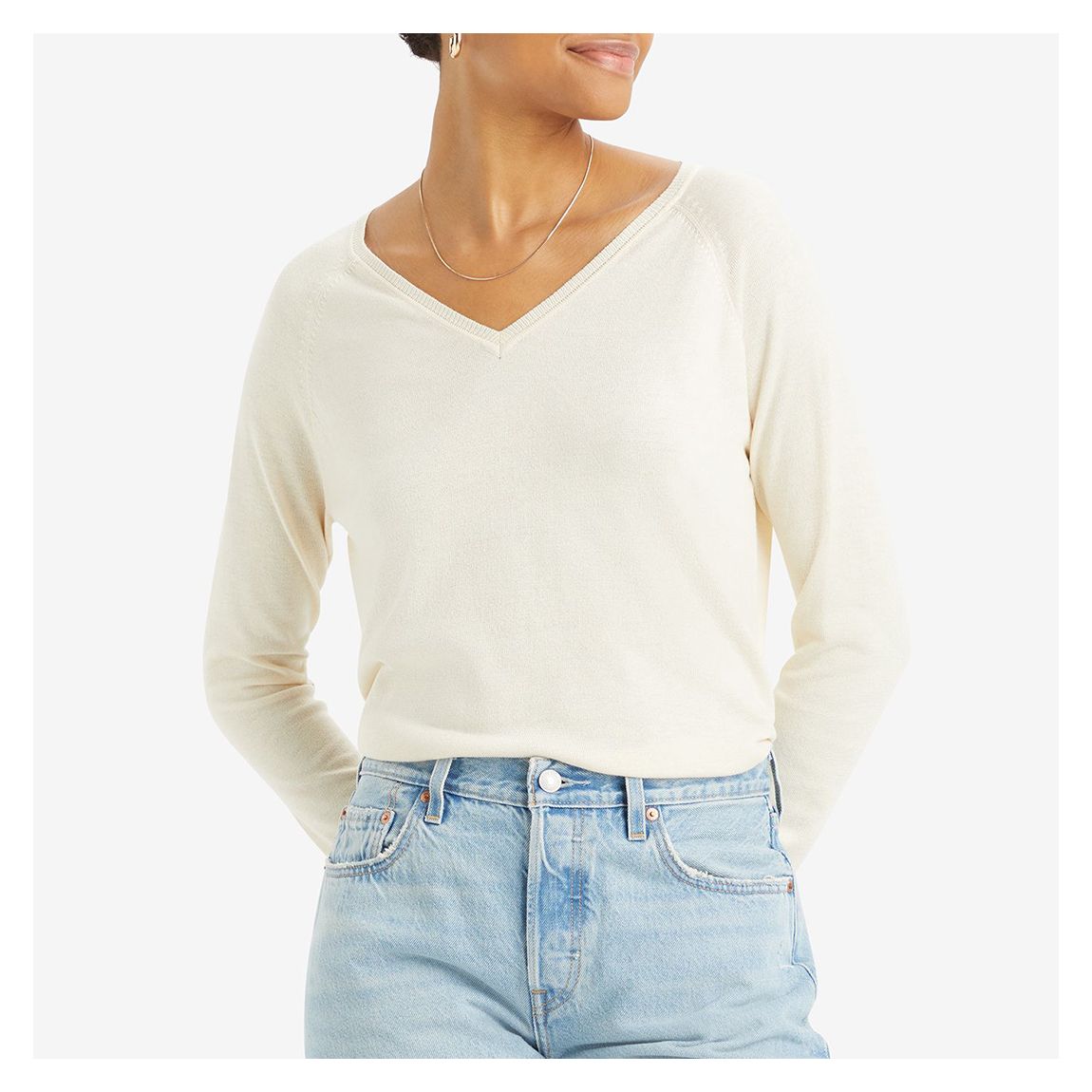 PETAL VNECK SWEATER WHITE SWAN LIGHTWEIG main product photo