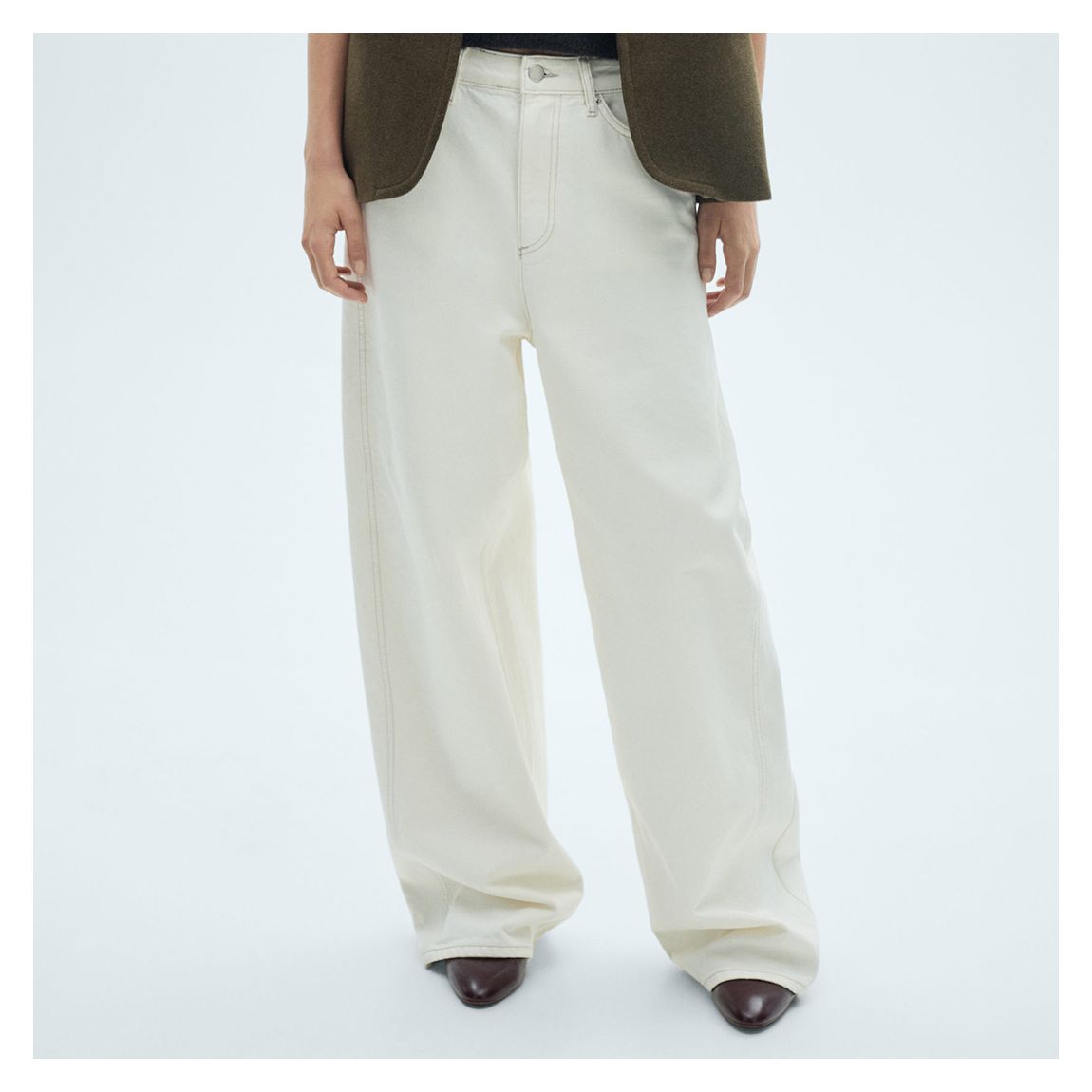 Ecru High-Waist Balloon Jeans main product photo