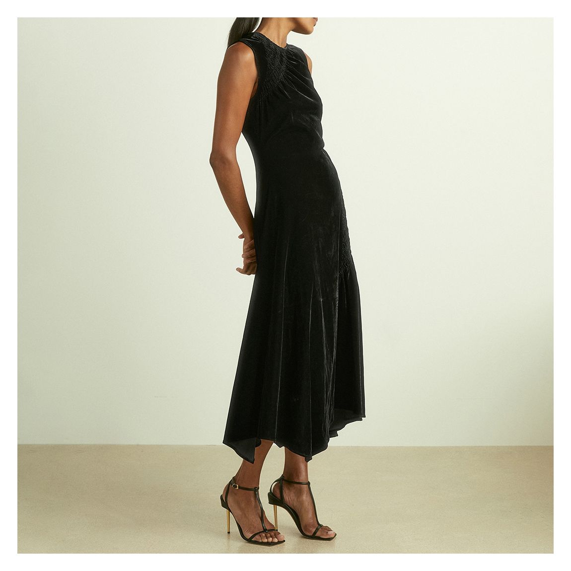 Black Blakely Sleeveless Velvet Dress main product photo