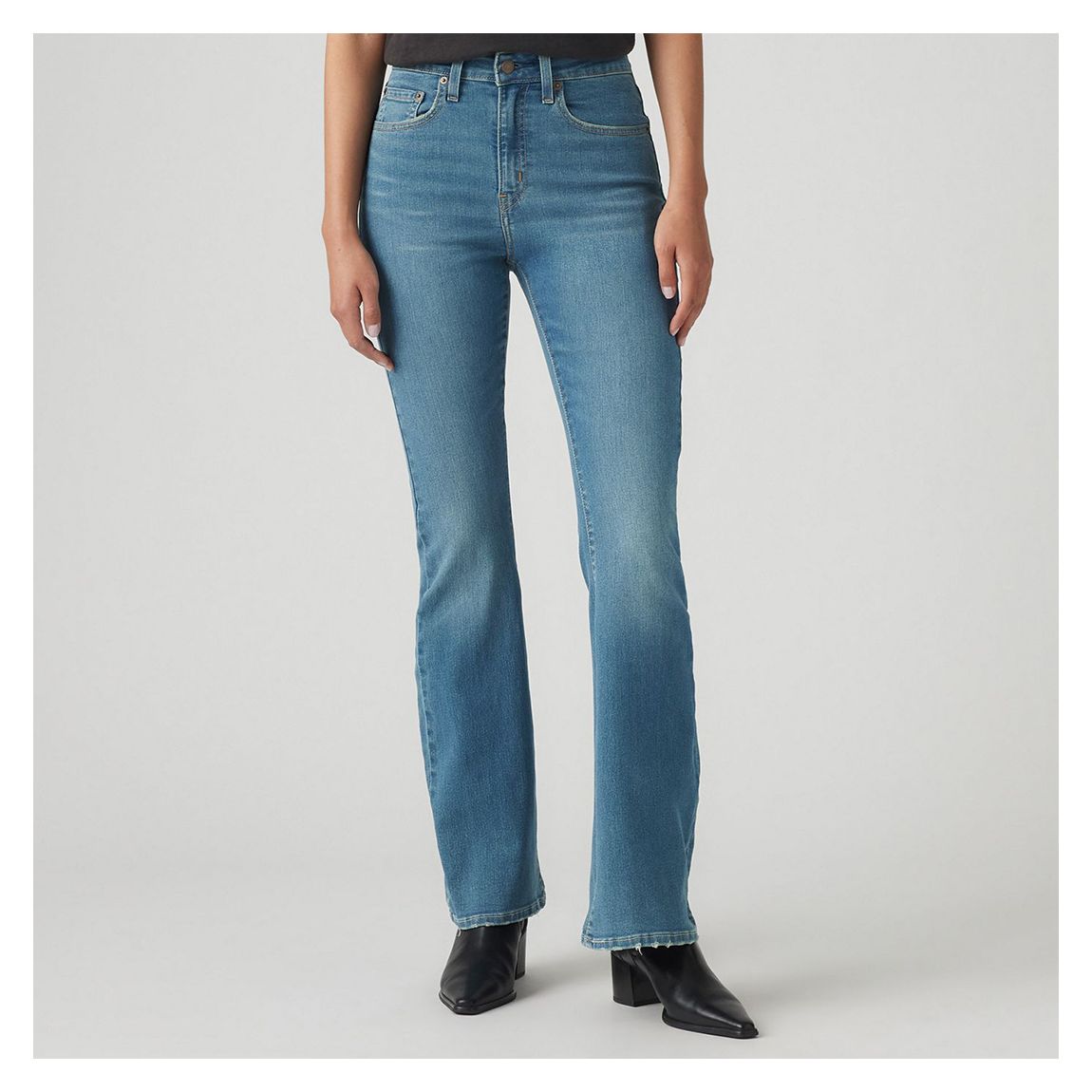 Blue 726 High Flare Jean main product photo