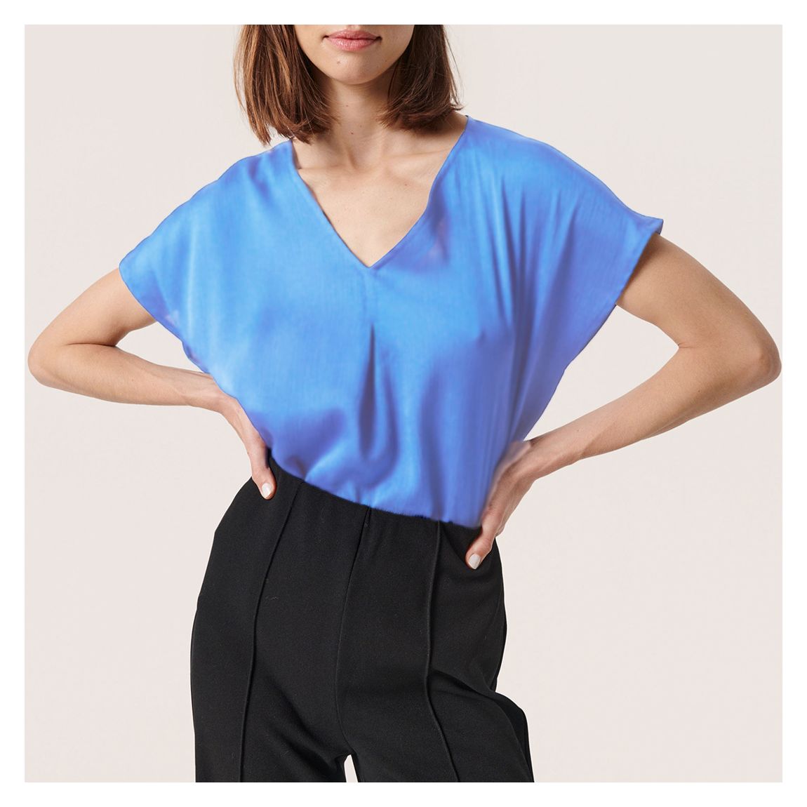 Blue SL Jessabell Top main product photo