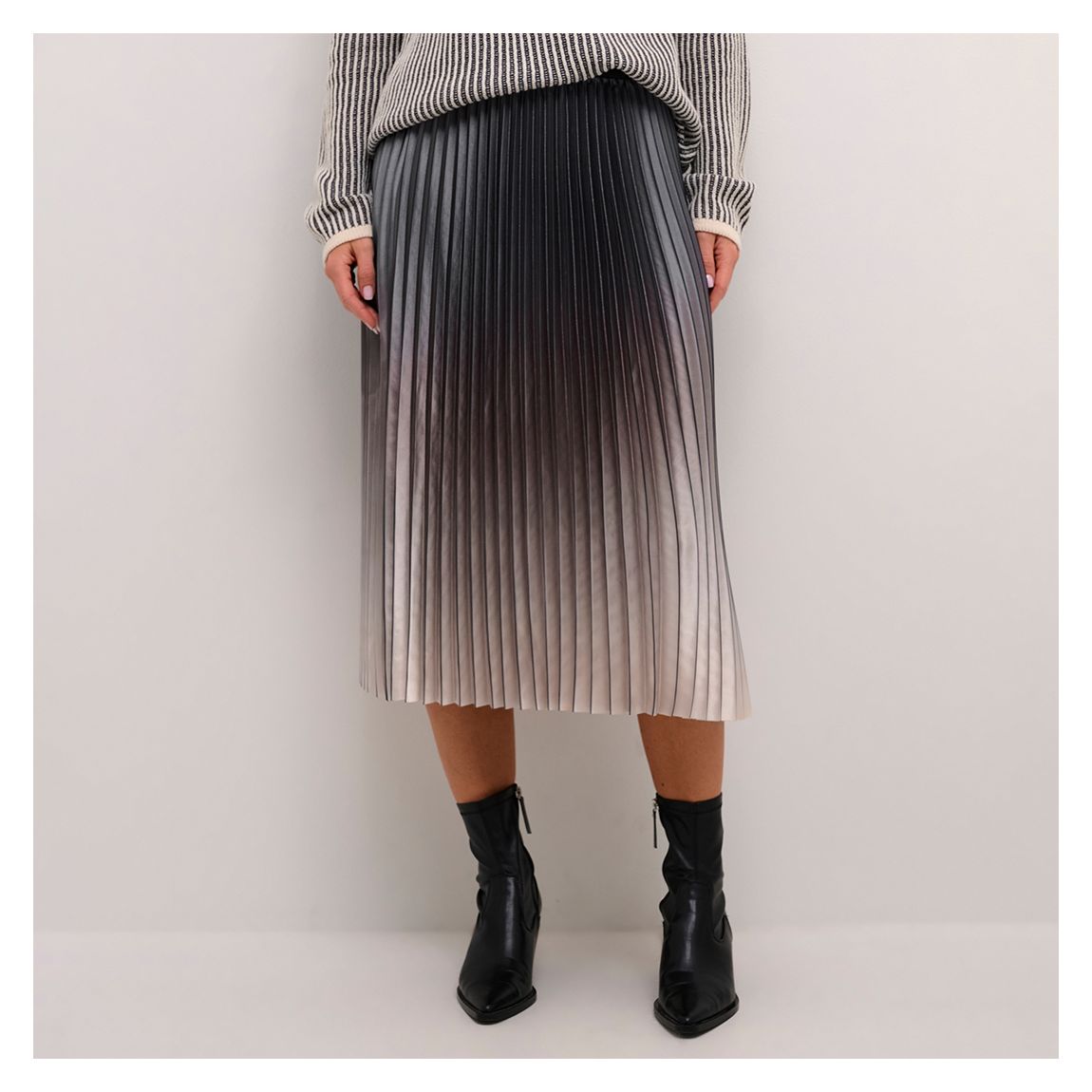 Multi Rana Plissé Skirt main product photo
