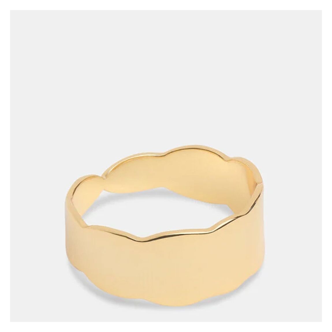 Gold Scalloped Edge Ring main product photo