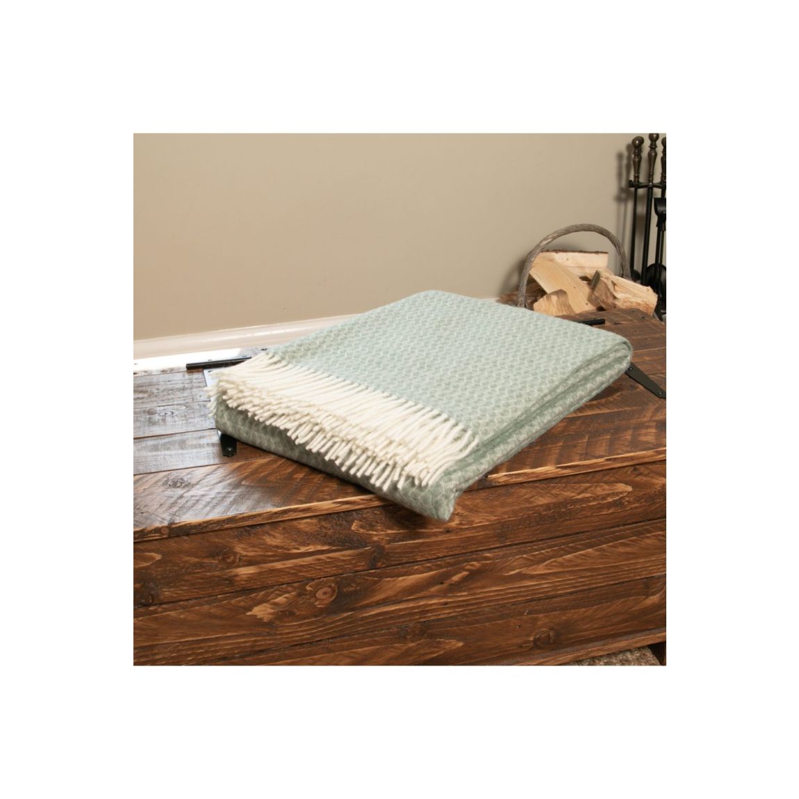 Hoop Pattern Green Wool Blanket main product photo