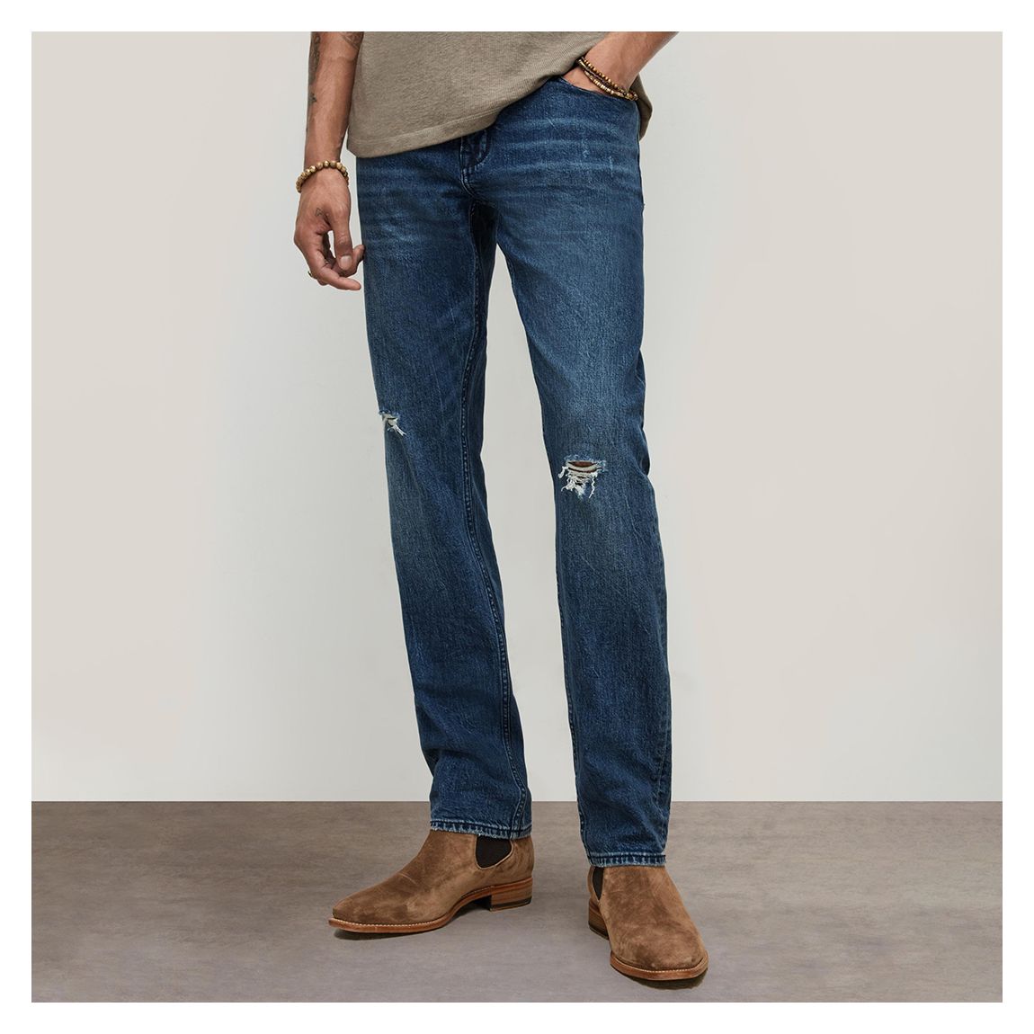 Blue JV701 Distresses Jeans main product photo