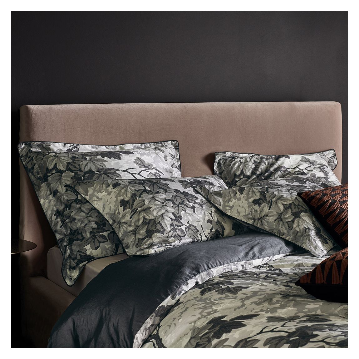Richmond Park Oxford Pillowcase, Charcoal main product photo