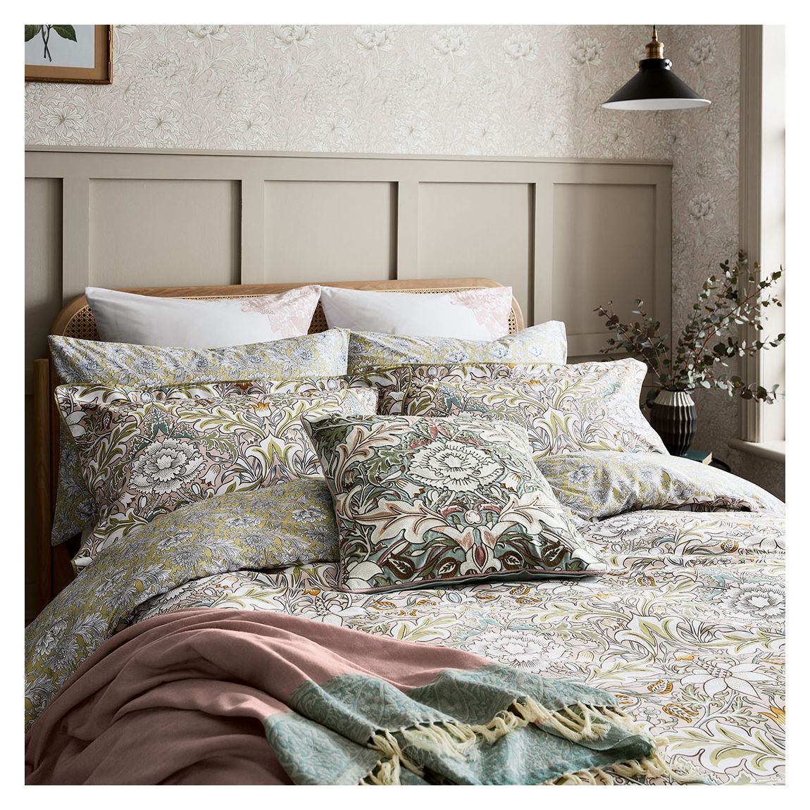 Severne Oxford Pillowcase, Cochineal Pink main product photo