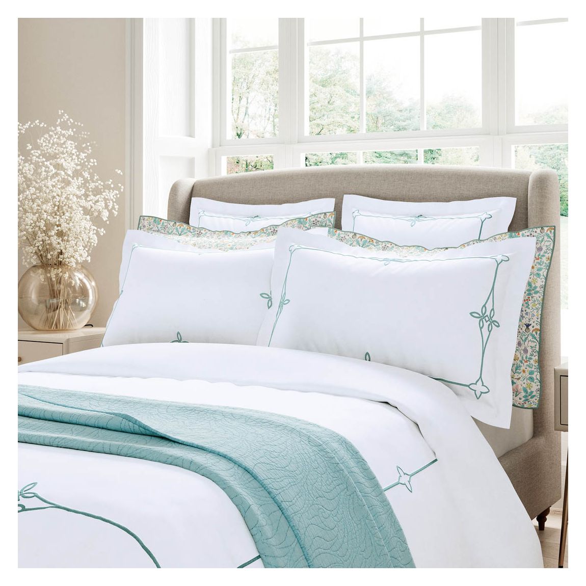 Voysey Trail Oxford Pillowcase, Aqua main product photo