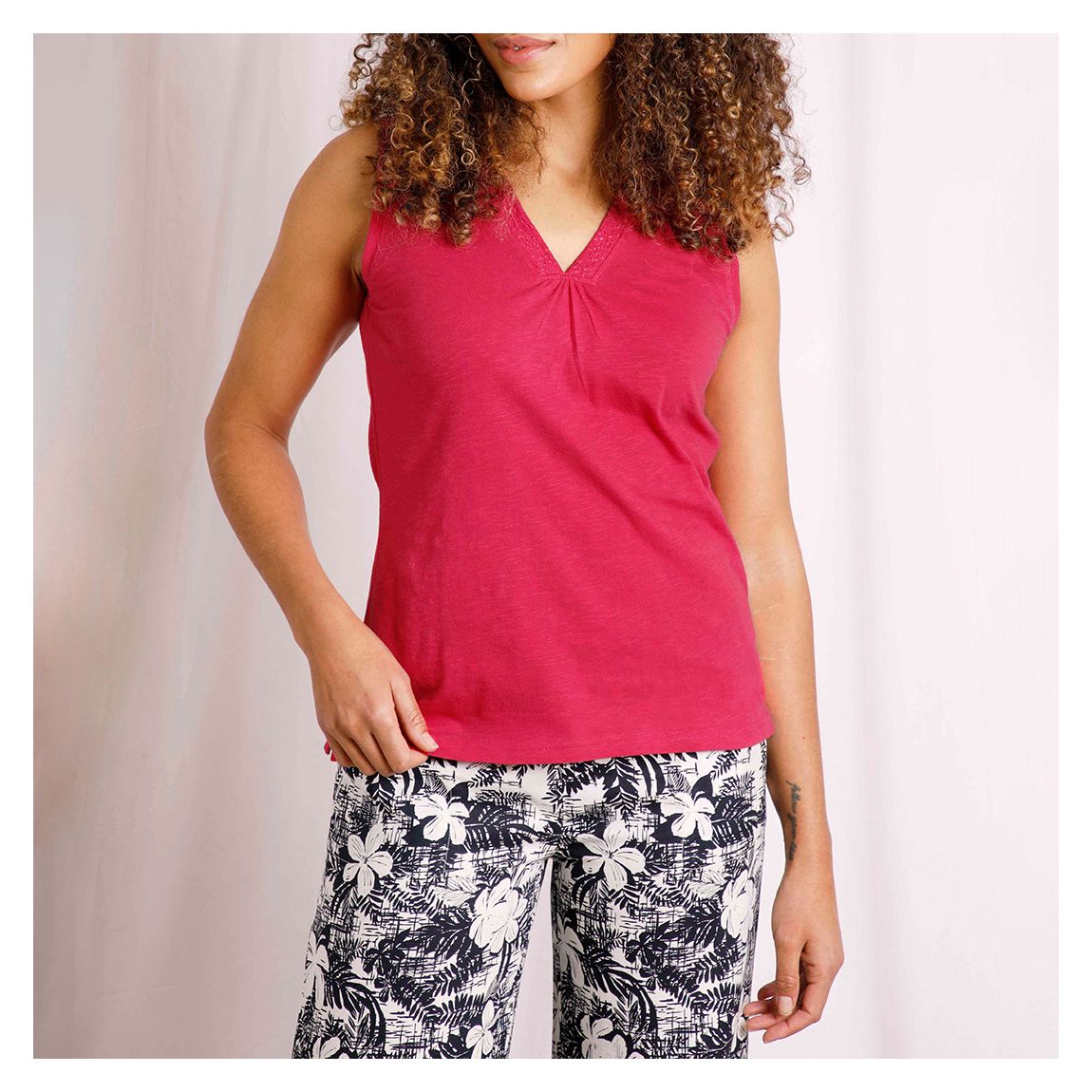 Pink Arenas Cotton Vest main product photo