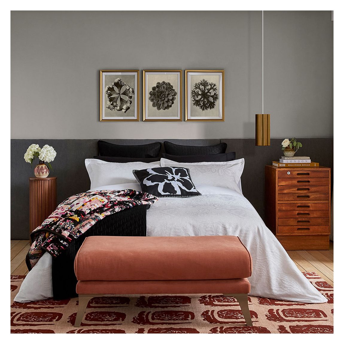 Modern Floral Double Duvet Cover,White main product photo