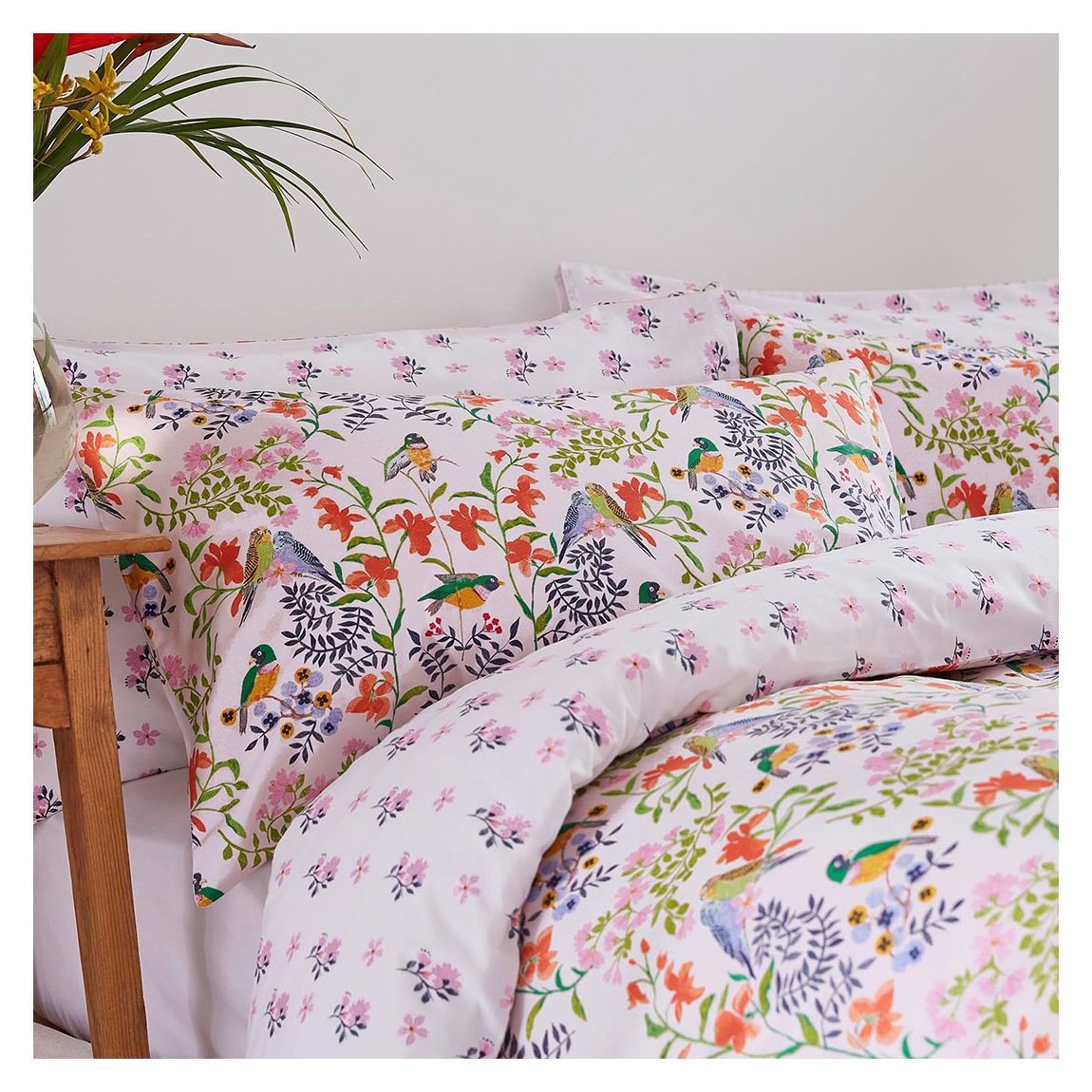 Paper Birds Double Bedset, Pink main product photo