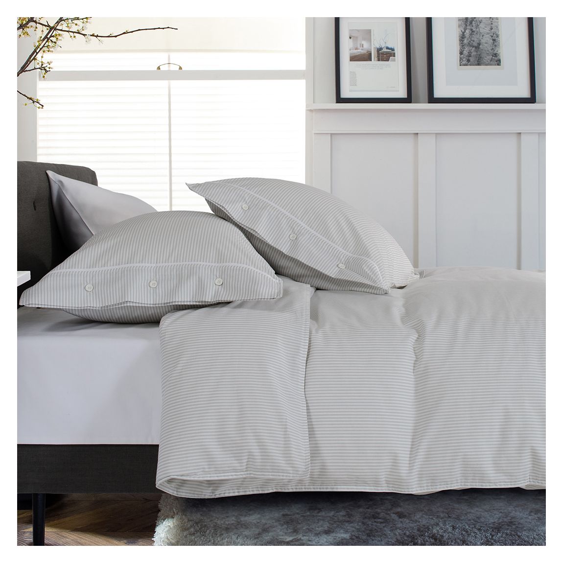 Southport King Duvet Set, Grey/White main product photo