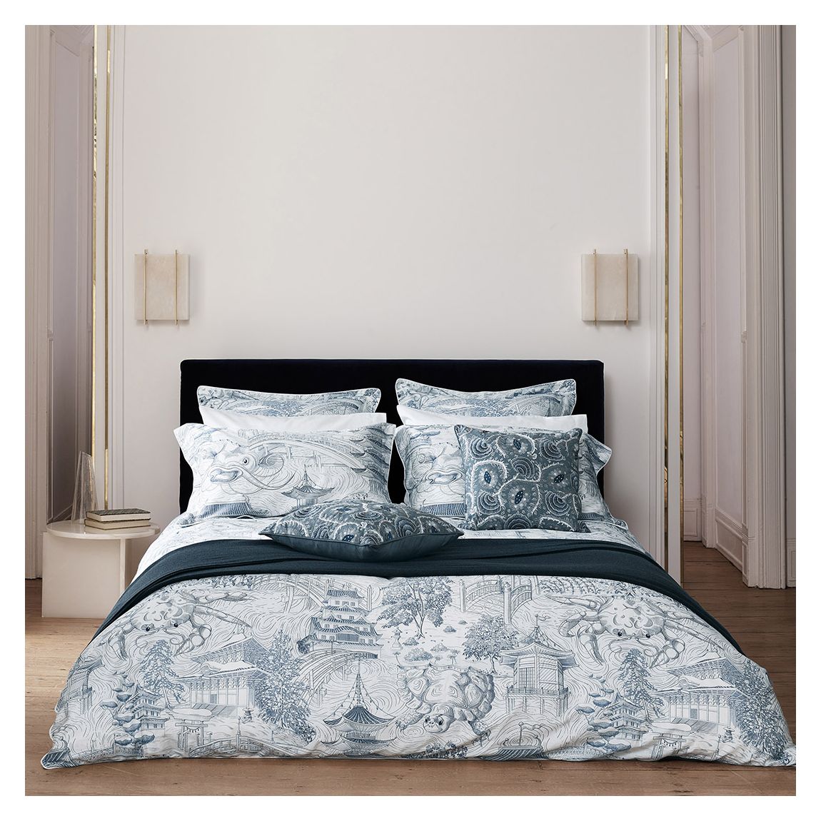 Eastern Palace Kingsize Duvet Cover, Indigo main product photo