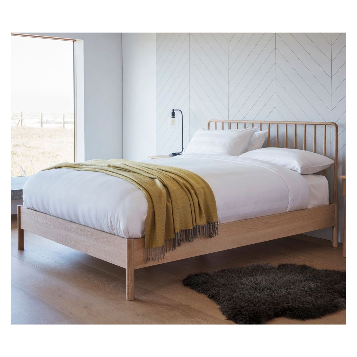 Portland Double Spindle Bed main product photo