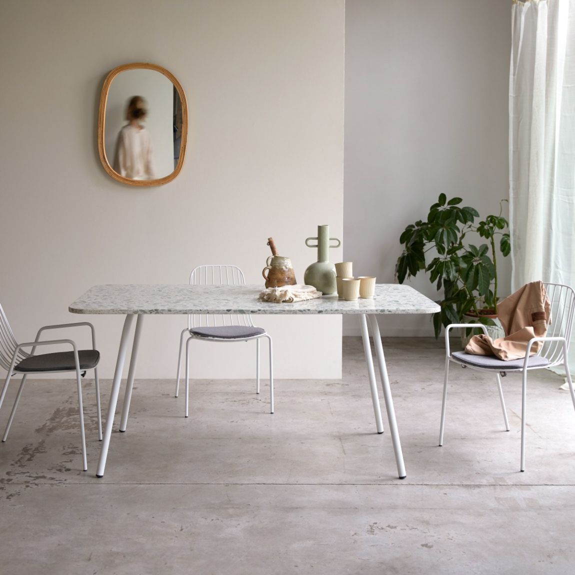 Elio - Rectangular table in premium terrazzo and green metal, 4–6 people. main product photo