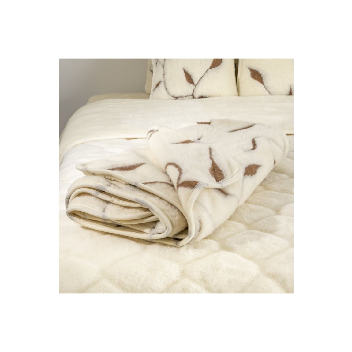 Merino Wool Blanket 130x170 - Leaf main product photo