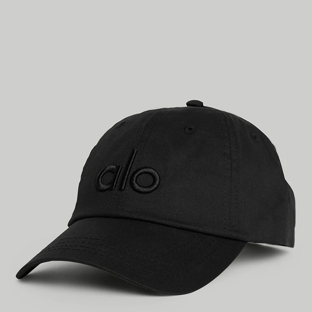 alo サテン Off-Duty キャップ ブラック ワンサイズ 新品タグ付き Alo Yoga Black Off-Duty Cap - BrandAlley